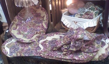 Appliqued Placemat Set